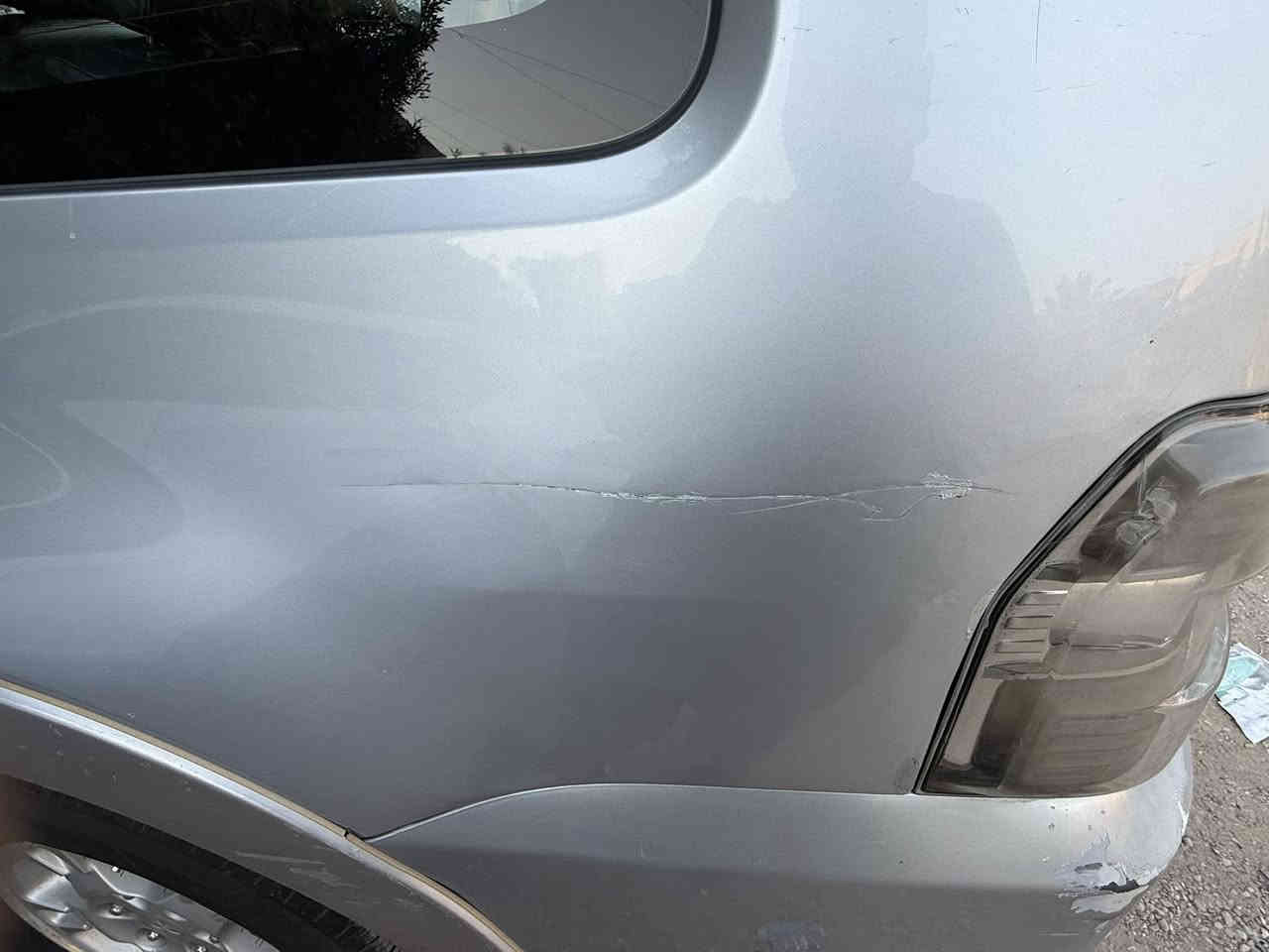 السلام عليكم باجيرو 2008 فول بدون دمام مكفوله من صبغ والضربةب اسمي تحويل ثاني يوم 125 بيها شويه ملاحضات مبين بل صور  بسيطه كير مكينه تبريد مكفول  ***********
