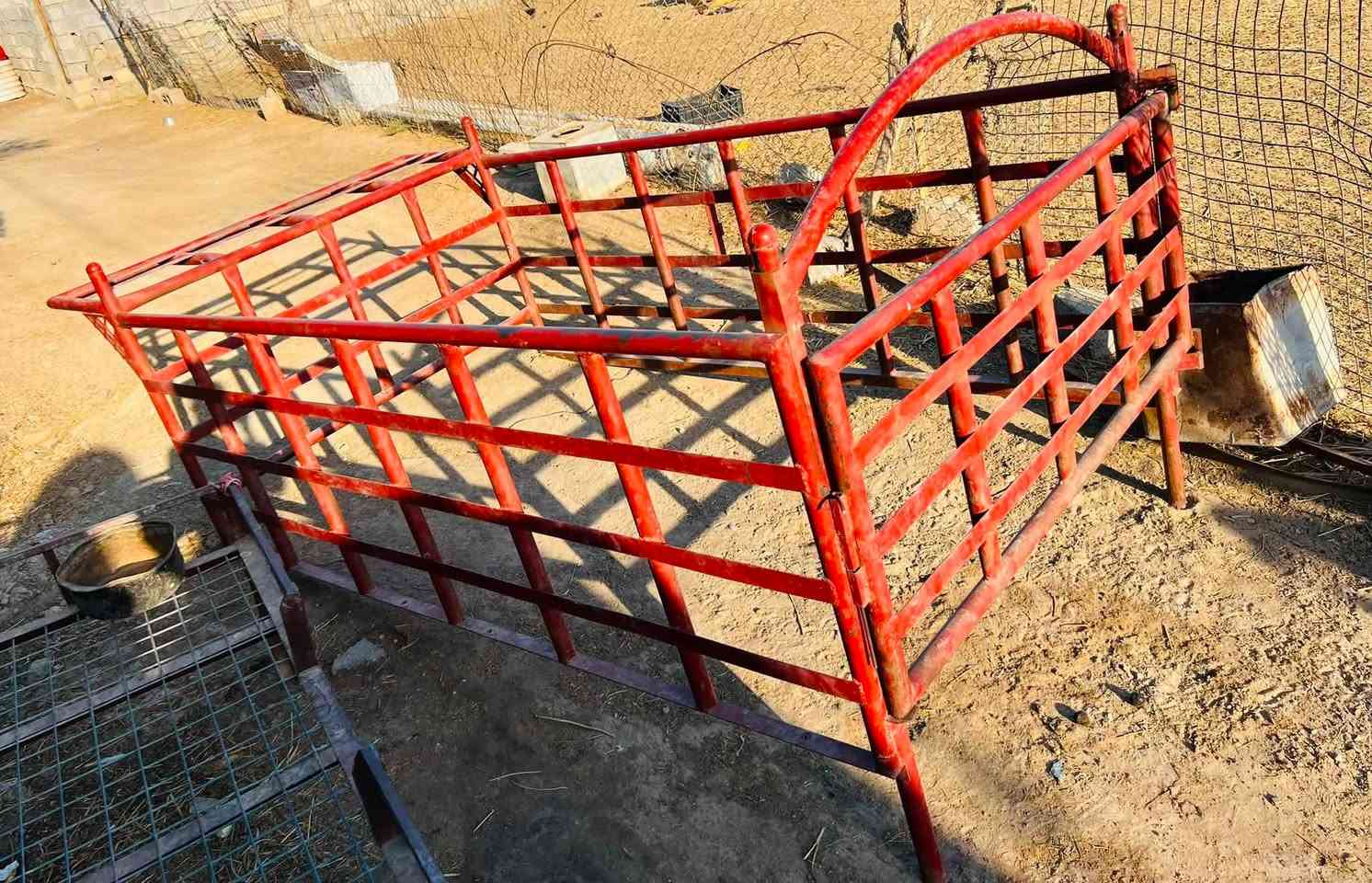 سلام عليكم محجر البيع تفصال السعر ٣٥٠
وبي مجال رقم الهاتف ***********
