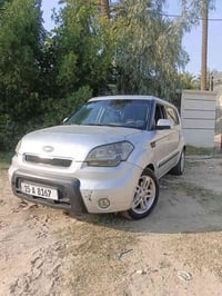 كيا صول ٢٠١٠ وارد امريكي ضربتها جنطة و جاملغ خلفي نفسهن مصلحات بالعراق...