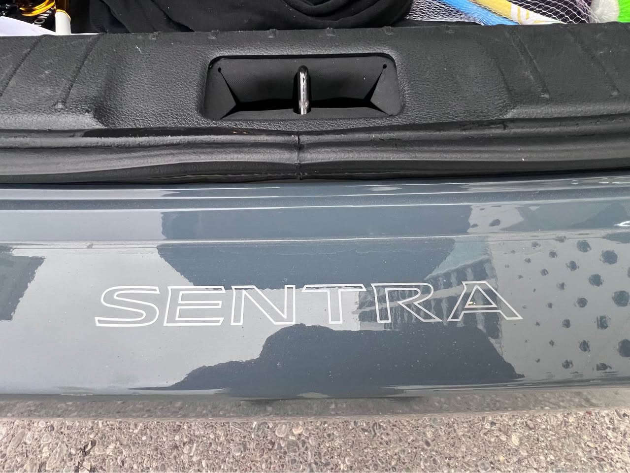 🔥 نيسان سنترا 2024 فل كامل — سيارة جديدة بمعنى الكلمة — وارد أمريكا — ممشى 12 ألف كم فقط 🔥

للبيع Nissan Sentra موديل 2024 وارد أمريكا، بحالة ممتازة جداً وممشى قليل. مع رقم بغداد حره

🔹 اللون: أسمنتي مميز
🔹 داخلية: جلد مشمشي فخم
🔹 فتحة سقف
🔹 ممشى: 12,000 كم فقط
🔹 السعر: 27,000,000 دينار عراقي

المواصفات:
✔️ تحكمات فل على المقود
✔️ رادار
✔️ سياقة ذاتية (مساعد قيادة)
✔️ ناقل حركة أوتوماتيك
✔️ اقتصادية جداً بالوقود

ملاحظة عن الحادث:
حادثها باب وجاملغ جهة عكس السايق الأمامي، ومع بارد في جاملغ باب الخلفي جهة عكس السايق، وتم إصلاحها بالكامل. يعني الصبغ فقط قطعتين عن السياره ايرباك طاك.

✔️ المحرك والگير بحالة ممتازة
✔️ السيارة جاهزة للفحص بأي مكان

📍 الموقع: بغداد، الكرادة داخل
📩 للتواصل: تفضل **خاص أو الاتصال عل *********** بغداد, العراق
