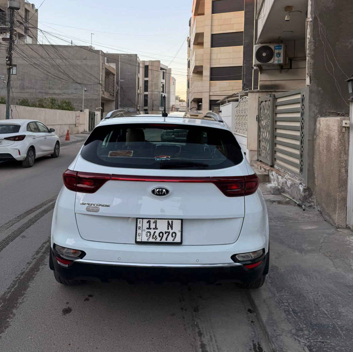 سبورتج 2020  ( خـليـجـي )
 مكينه 2000 دوش ماشيه 39000الف كيلو حقيقي لون ابيض داخل بيجي سياره بنروما بصمه  تشغيل عن بعد كشنات كهرباء  شاشه كامره خلفيه رقم بغداد رقم وهزه جديده اب اسمي سياره مكفوله من صبغ وتبديل بيه بارد كلش قليل بدايه جاملغ الامامي اليمنه  سياره جاهزه من كلشي تخم تاير وباتري ودهن جديد 

مكانه بغداد المنصور
***********
