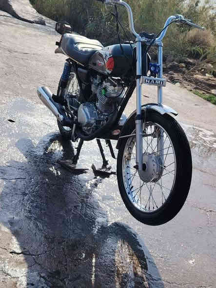 سلام عليكم دراجه نامه شلامجه اصلي موديل 2025 بس المكينه 24 نضافه فول احله من الصور  الدراجه اوراق السعر ب 600 وا بيها مجال النتصال عله الرقم *********** مكاني دوانيه قضاء سومر
