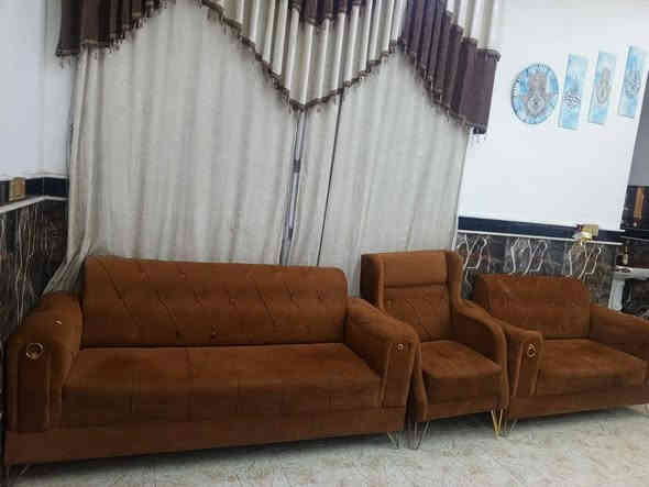 سلام عليكم قنفات للبيع السعر 300وبيهن مجال الشراي يتصل *********** عمارة
