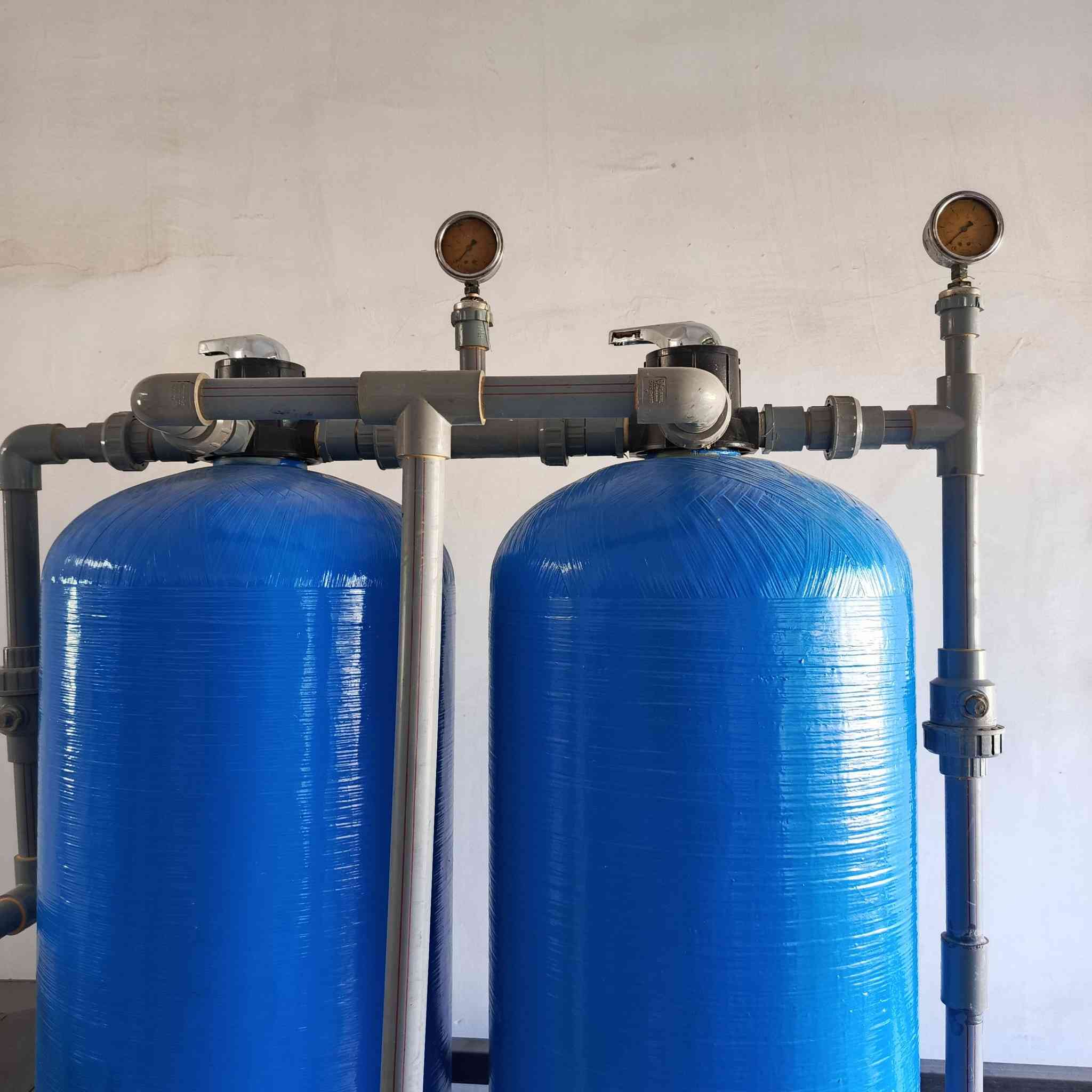 مركز الشهد لمعالجة المياه 
تتوفر منضومه مياه Ro سعة 2000 لتر في الساعه مضخات ايطالي حصرا ممبرينات درجه اولى جدد غير مستخدمات طك الكارتون خزانات عدد 2 سعة 5000 لتر تدريجه مع الكاربون جدد نقل وتنصيب وضمان 6 أشهر للاستفسار الاتصال على الارقام 
*********** ابو مهدي الناشي وات 
*********** ابو مهدي الناشي وات
