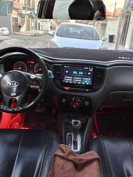 سلام عليكم
كيا ريو موديل 2012 ضرر تحرير ابدل بيها السقف 
سياره كوري هيئه وغرامات صفر 
محرك كير شرط الداخل اسود كشنات تدفئه 
اشاير بلمرايه تحكمات استيرن طخم تايرات جديد 
السياره باسمي ماابيع وكاله فقط تحويل ابيع نقد قفط 
سياره جاهزه من كلشي 

***********
