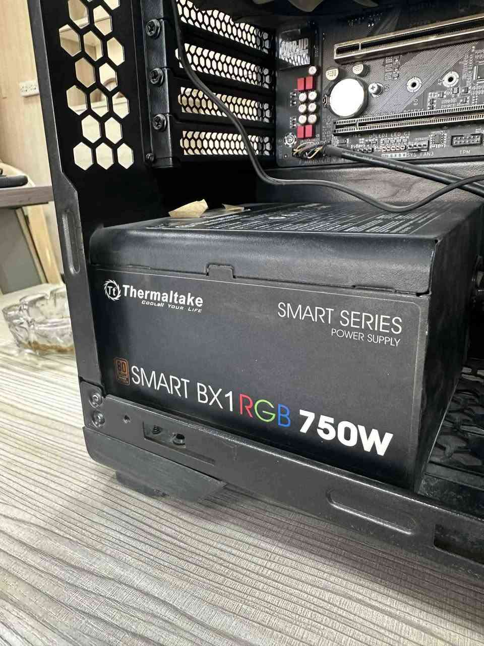 السلام عليكم 
بيسي للبيع المواصفات 
R9 3900x 12c
Rtx 2060 super
Ram 32g 3200mhz
Ssd m.2 512g
P. 750 watt 80plus
السعر 900 وبي مجال مكاني ناصرية مركز ماعندي توصيل ناصرية, ذي قار


**إذا كنت صاحب هذا الإعلان وتريد حذفه لأي سبب، رجاءا أرسل رسالة إلى الدعم الفني**