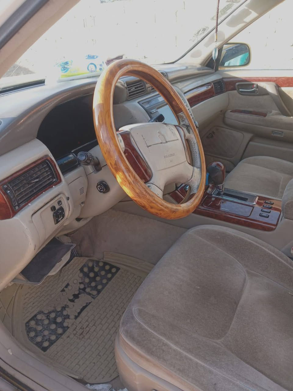 سلام عليكم للبيع ملكه كرستال 2003اصل معلايه 2007 رقم بغداد صدامي حداديه كامله نقصه دبلات محرك يدخن ماعرف شبي كير مكفول سياره كصه قماره اربع دكم فول عدا الفتحه مواصفات الملكه معروفه تبريده شغال لاكن الشاشه محتركه مايبرد اله تتحكم بي من الشاشه ويل حصيره جديد مع تخم تاير جديد باتري جديد لايت منضومه شرط نهار كهربائيات كله شغاله تحويره نجف فوك وجوه دشبول عارف ملاحضه ...!السياره مامدفوع كمرك ولا ضريبه  اوكفلك فقط بل وكاله سياره اصوليه قرار 48 سعره 45قفل قفل رجائا الي ماعاجبه السعر او المنشور يعبر بدون تعليق سلبي ***********
