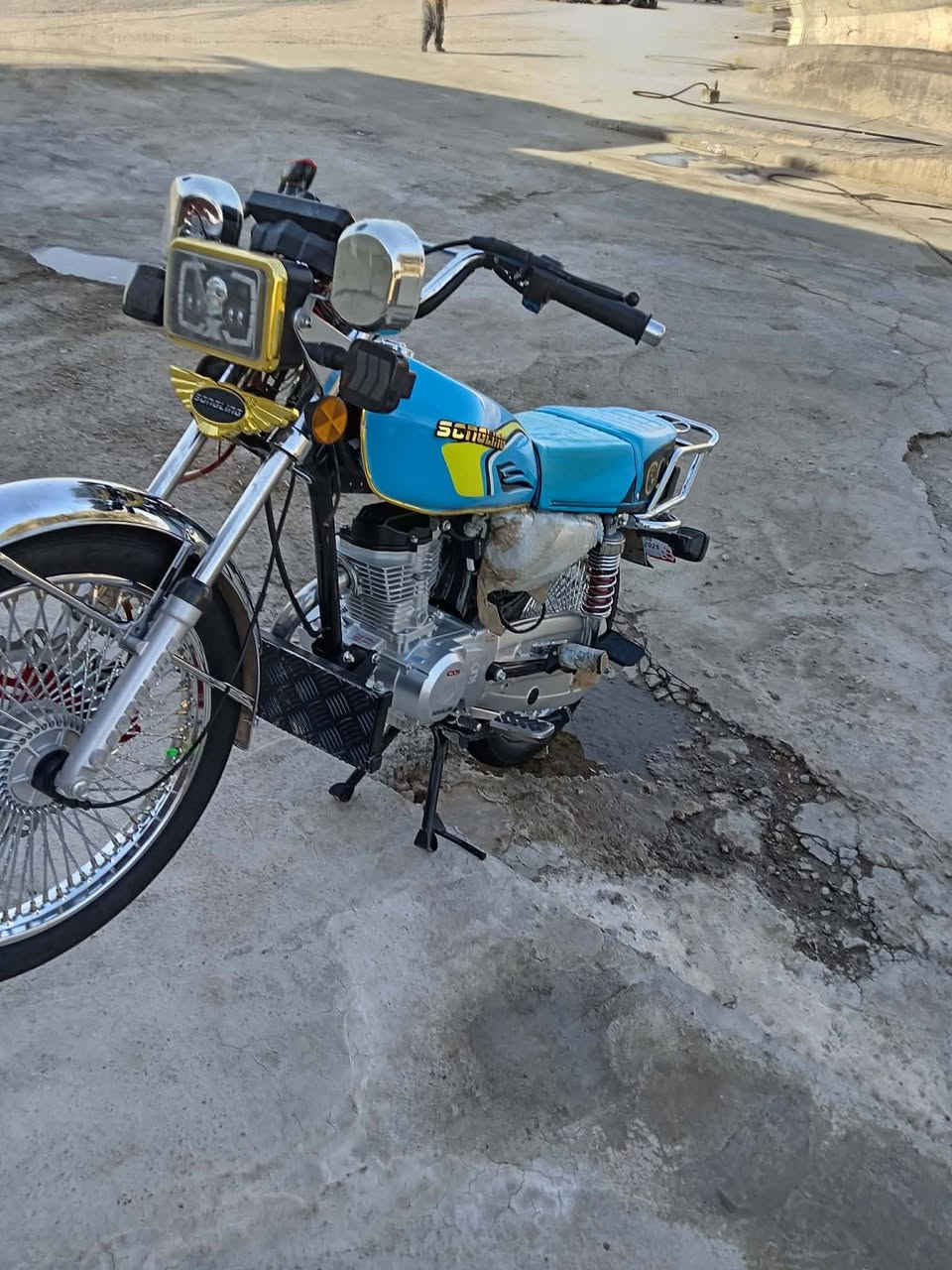 سلام عليكم 
دراجه تايكر للبيع دراجه نقصه بس الدرع
دراجه فول لل امانه 

السعر 650 وبيها مجال قليل 
اذا مو شراي للتتصل موديل 2025

***********
