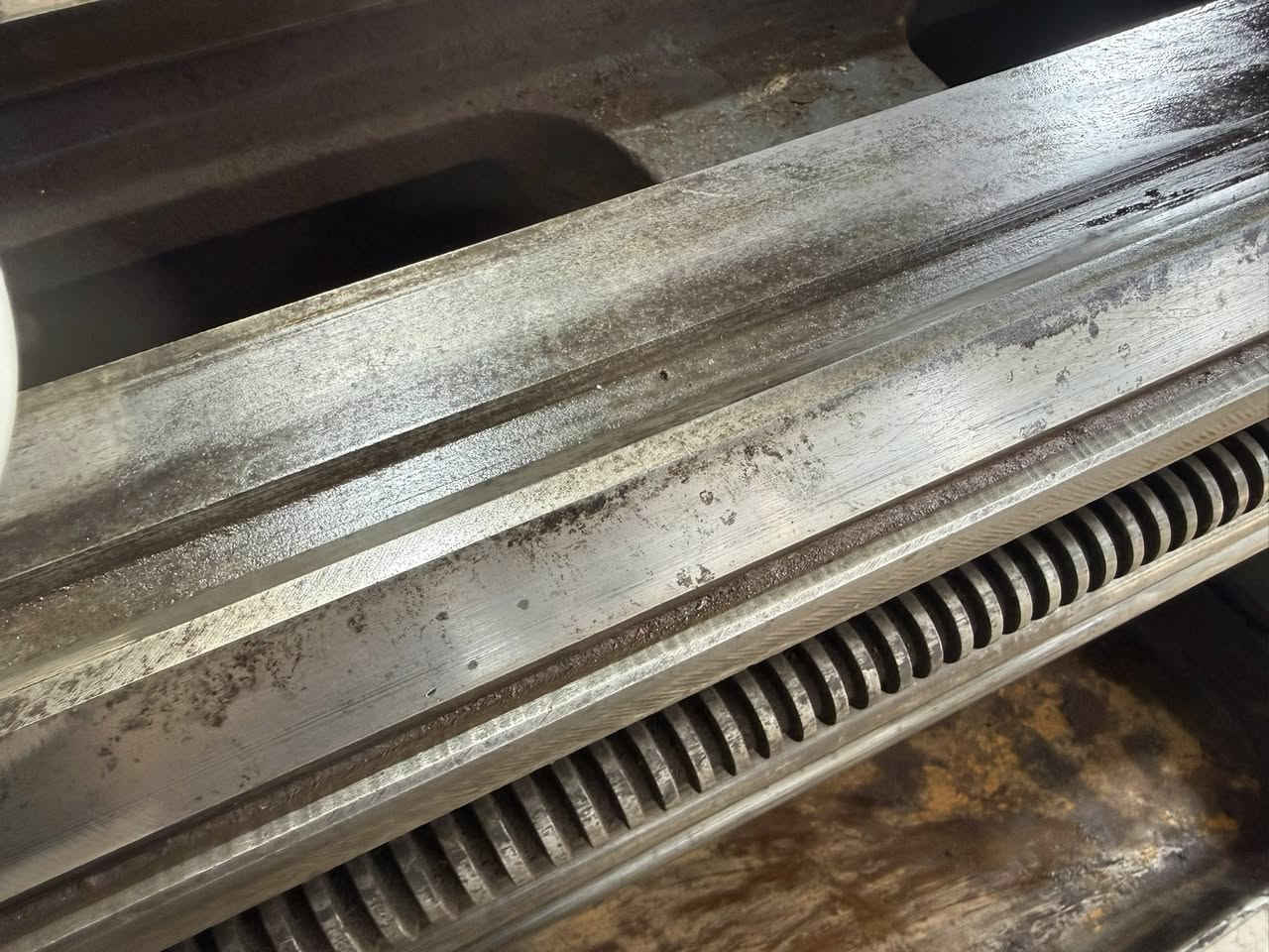 السلام عليكم ورحمة الله وبركاته
وصول تورنة متر ونص تفتح ٤٠ سم على السلايد بسعر ٣٨ ورقة نظافة  جدا ممتاز صوت جدا ناعم صيني مؤسسة فتحة البنك ٦٠ ملم مع عينة ثلاثية فقط بدون براكيت مع سنتر كلج ميكانيكي 
العنوان موصل 
للاستفسار الاتصال على ***********
مع التقدير
