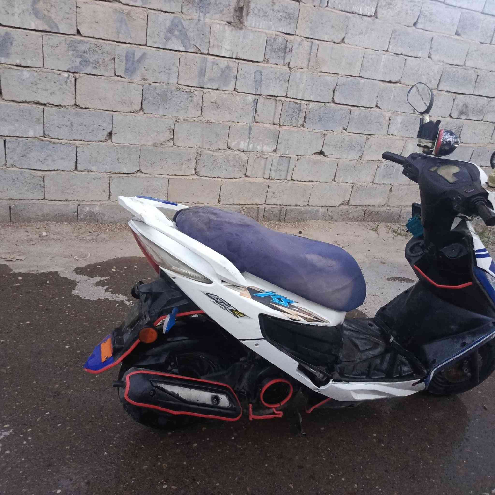 السلام عليكم دراجه سايم نحله لبيع مكينه فول نعومه مكينته بلاديه موديل 2019 دراجه نشطه شلعه معدل فول لايت زنون اشاير تخم تاير سماعات ام بي ثري عداد اكتروني كفرات نضيفه الرقم *********** مكاني الفلوجه البعلوان
