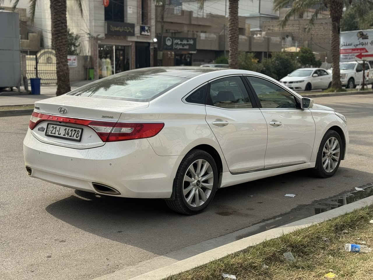 السلام عليكم
ازيرا 2014 خليجي مكفوله حته الدعاميات
فول مواصفات داخل قرميدي 
محرك 3500 ماشيه 131 كم سياره جاهزه
العنوان بغداد السيديه
السعر 138$
للاستفسار ***********
