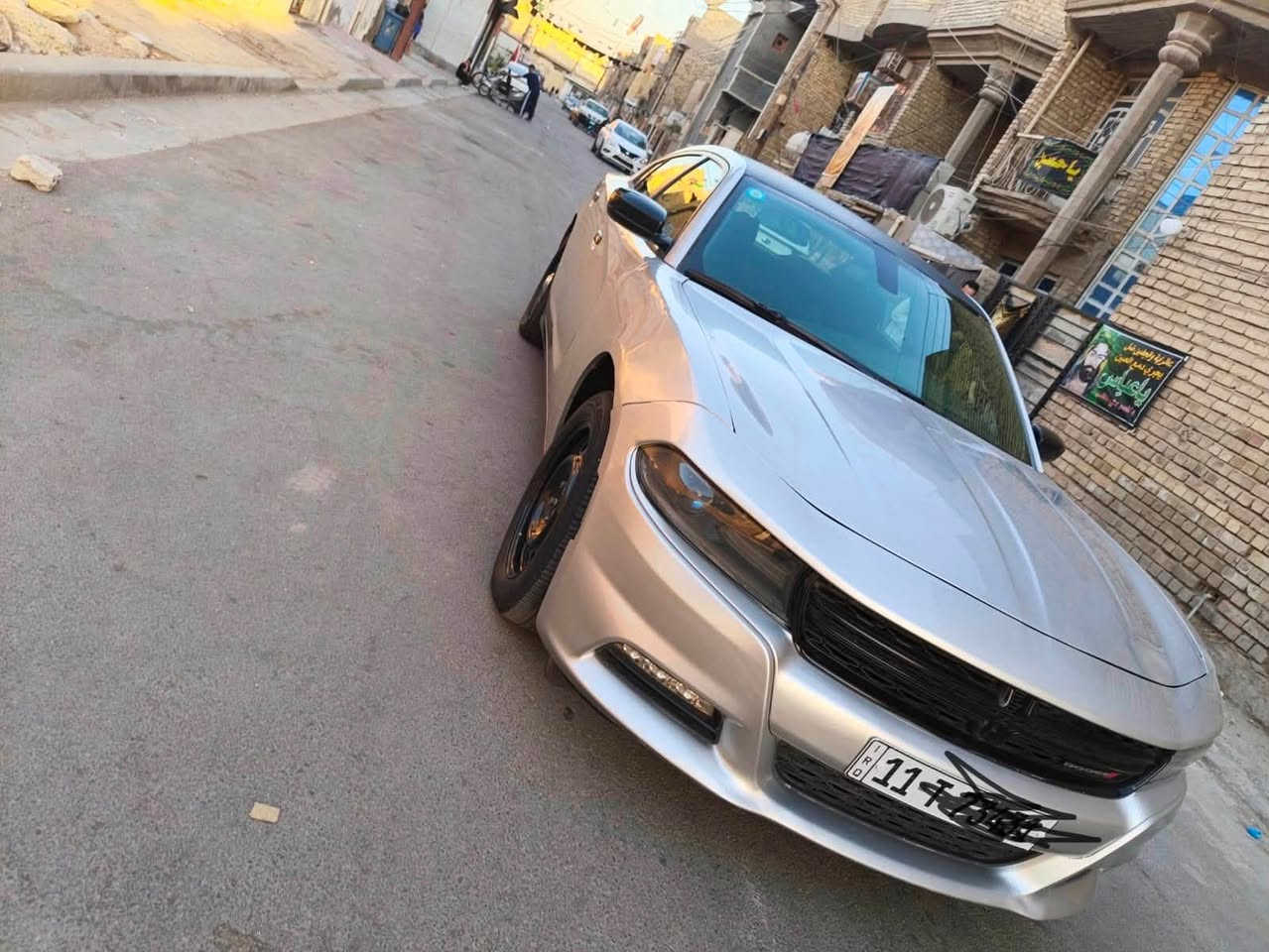 سلام عليكم جارجر مديل 18 اصل امركيه حادثه جملغ وبنيد وبل عراق صار بيه صبغ حفحه بدون حادث بس صبغ مكينه هيمي فور ويل  مكان السياره بغداد الشعب السعر 135بيه مجال بصيط رقم بغداد تحول ثاني يوم ***********
