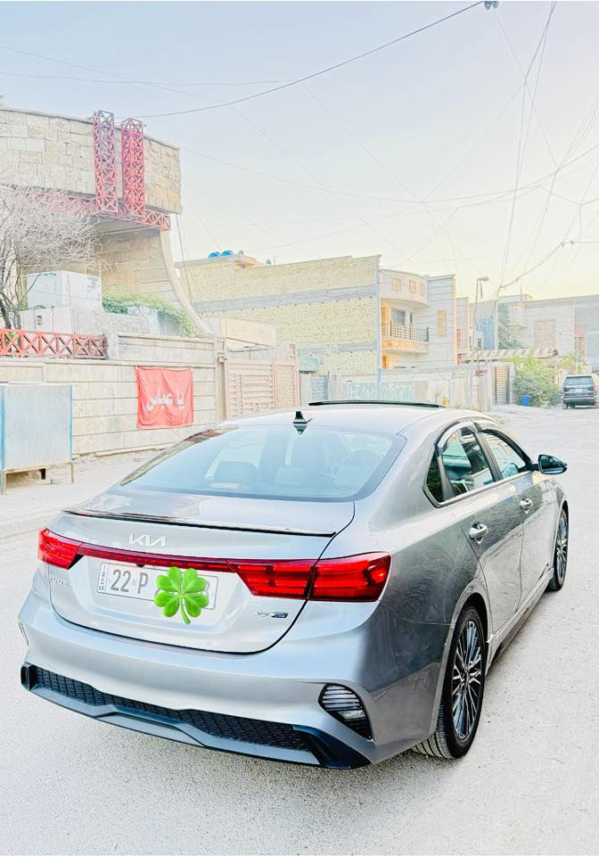 كيا فورتي جي تي لاين فول موصفات
وارد امريكي حادث بسيط بدون دواخل 
وبدون ايرباك بجم كبس تحويل ثاني يوم
السعر 168 وبيه مجال للشراي ماشيه 18
مكاني بغداد المشتل او شارع فلسطين 
*********** 
علمأ صور الحادث مرفقه مع المنشور
