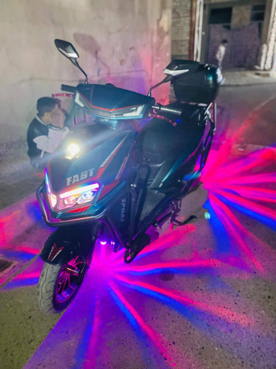 للبيع: موطور شحن 2025 6 بطاريات جديدة واحد مستعمل اليوم بدلته و5 جديدات ع الفحص الموطور جديد صار تقريباً 3 اشهر من اخذته السعر 750 وبي مجال.#هيت ***********
