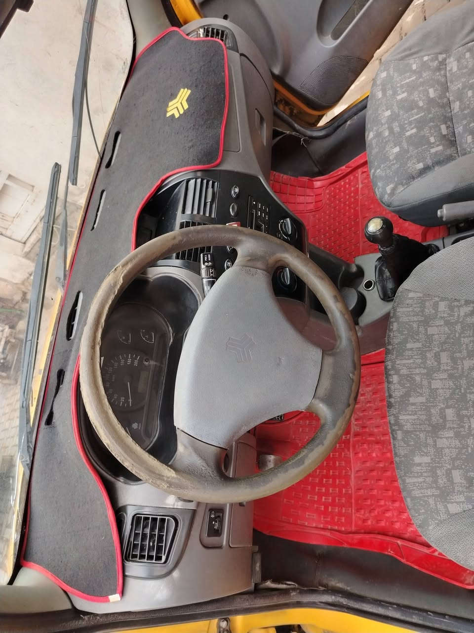 السلام عليكم عندي سيارة 🚗طيبه الفين 2015 للبيع السيارة تبريد محرك مكفوله العنوان بغداد الحريه قرب مدرسة الإمام علي السعر 39 وبيها مجال للستفسار لاتصال على ***********
