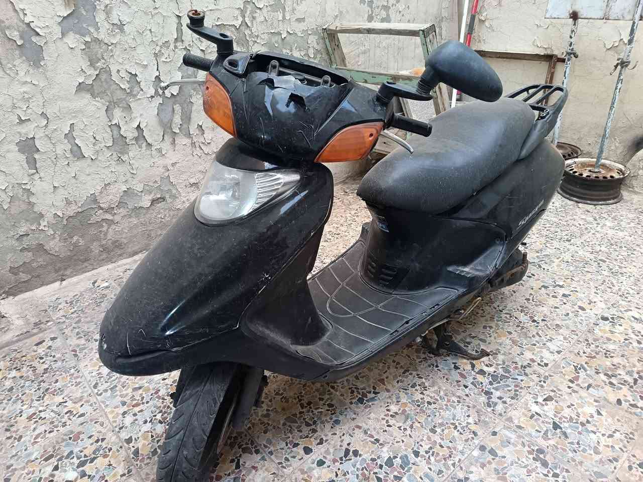 السلام عليكم اخوان دراجة اسبيسي جان شغالة نكرة عطلت وتركناهة ابيعهة كوم حديد ب ٢٠٠ مكان بغداد الكرخ ***********
