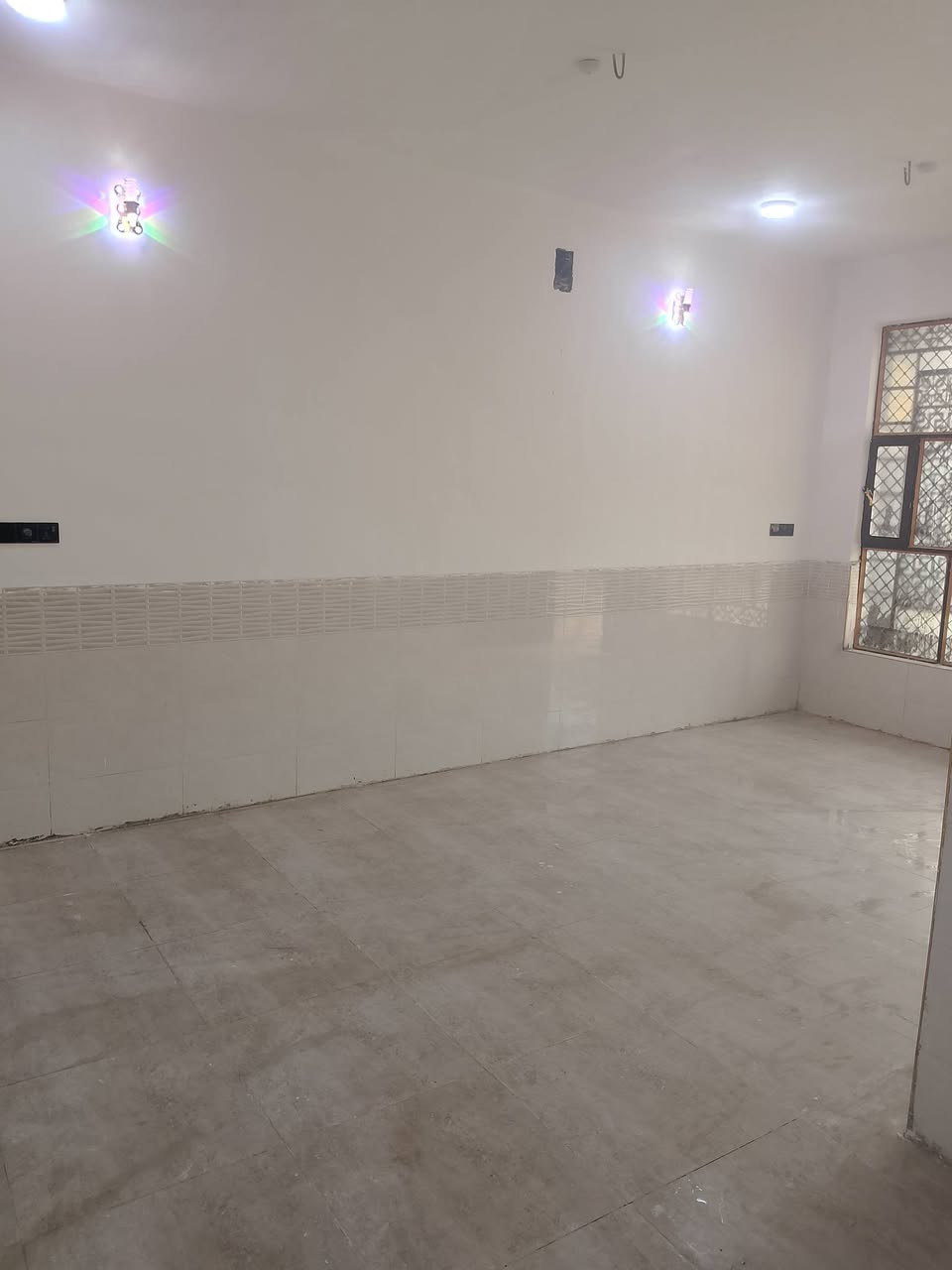 البيت للبيع طابو زراعي 300 متر سند 25 بي معامله تطويب حي الامين الثاني الديوانية خدمات كامله تبليط مجاري ماء كهرباء مولدات مدارس بناء جديد صب كونكريت 3 غرف نوم استقبال مطبخ صاله صحيات داخل وخارج كراج حديقه سعر على الاتصال ***********
