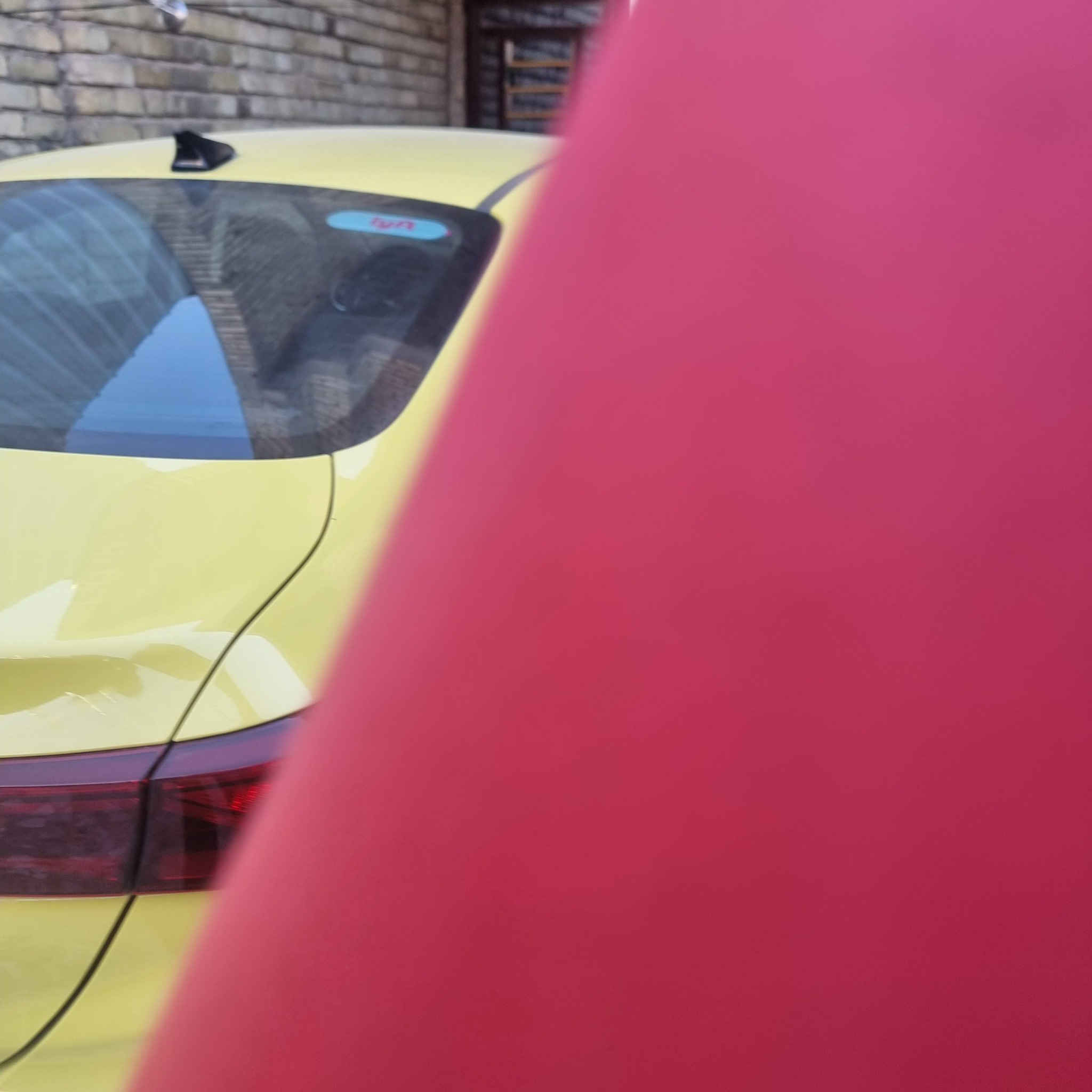 كي 40 24 سياره 143 وبيها مجال ***********
