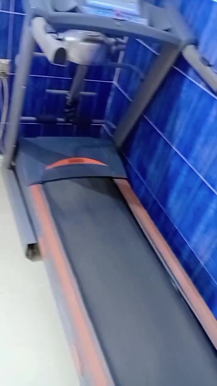 جهاز جري جبلي كهربائي دبل ماطول مع جهاز تكسير الشحوم شاشه لمس قياس سرعه وسعرات حراريه ووقت الجهاز باله اوربي مستعمل كم شهر فقط مداخل تصليح ولا مره يجي ويا علبة الدهن مالته والحزام + مصطبه السعر 300 الف وبي مجال للشراي هذا رقمي ***********
