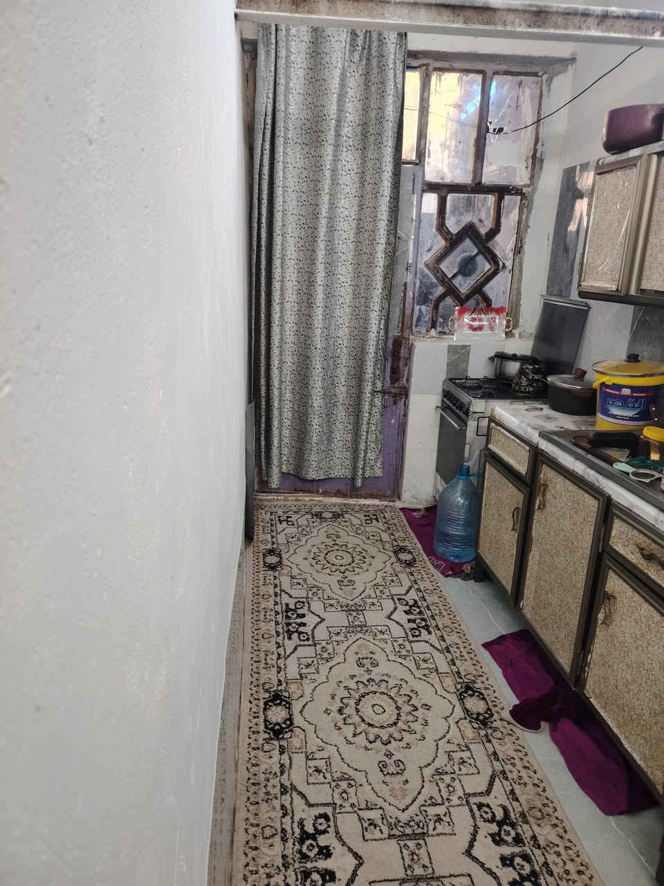 سلام عليكم بيت للبيع زراعي المساحة ٧٠طابقين يحتوي على استقبال ومطبخ وصاله وغرفه وصحيات وترك الطابق الثاني يحتوي على غرفة وصالة وحمام وسطح الاستفسار على رقم ***********عنوان دور الصحة الثانيه يرهم قسط سعره ٤٠
