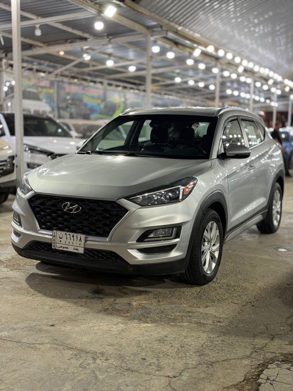 سلام عليكم توكسان موديل 2019 مواصفات اعتياديه شاشه حساس كامره لد نهاري صور الحادث مرفق صبغ 3قطع بدون دواخل مكينه 2400 عنواني بغداد الجكوك السعر 142& وبيها مجال ***********