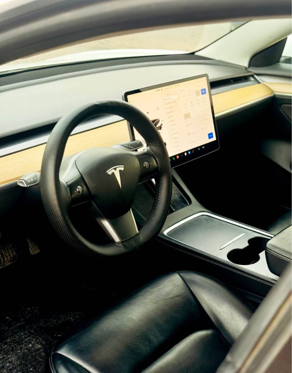 Tesla model 3 2022 🔥بلاش 
کوردی عربى
ارخص تسلا  بیع سريع 🔥
تيسلا موديل 3 
سينگل ماتور 
بدون قطرة دواخل 
ايرباك بس خلف كشن 
محركات كهربائية كله شرط 
ماشية 60 مايل 
ايرباك بس بردة 
بيه 5 قطع صبغ
رقم شاصي موجود
مكان اربيل 
سعر بلاش 139 ورقة 
واتساب [***********]
***********
______________________________
تێسلا سینگل ماتۆر 
قەترە ژۆرێ نیە 
ئیرباک بەس پشت گوشن 
کارەبایەت هەموو بە شەرت 
تەنها 60 مايل رۆیشتووە 
پێنج پارچە سبوخە
رەقەم شاسیم داناوە
شوێن هەولێر 
سعر بەلاش 139
