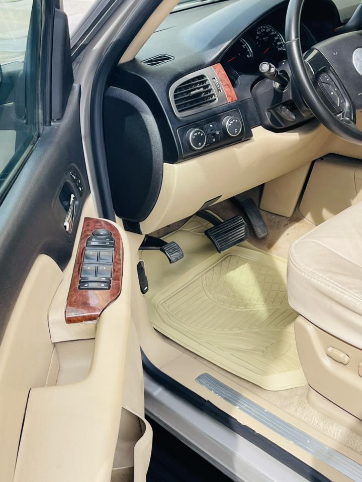 سلام عليكم
تاهو للبيع وارد خليجي 
موديل 2007رقم بصرة 
دولي سياره آيل تي زت 
فول للأخير حداديه وتخم 
تاير كله مشلن باب كهربائي 
شاشه وكامره فتحه ودواخل عسلي 
تبريد وكهربائيات كله شغالات نقص مابيه 
بيه مكانات صبغ اثر جراد مكفوله من الضربه 
والتبديل السعر 168بيه مجال بسيط 
مراوس أو بيع 
مكان بصرة ياسين خريبط 
الرقم ***********
