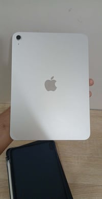 ايباد ١١ • A16 • مع ايفون