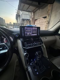 لاندكروز جكسارة 2024 مكفولة ماشية 24،000 الف كيلو متر السعر 68،000$ ال...