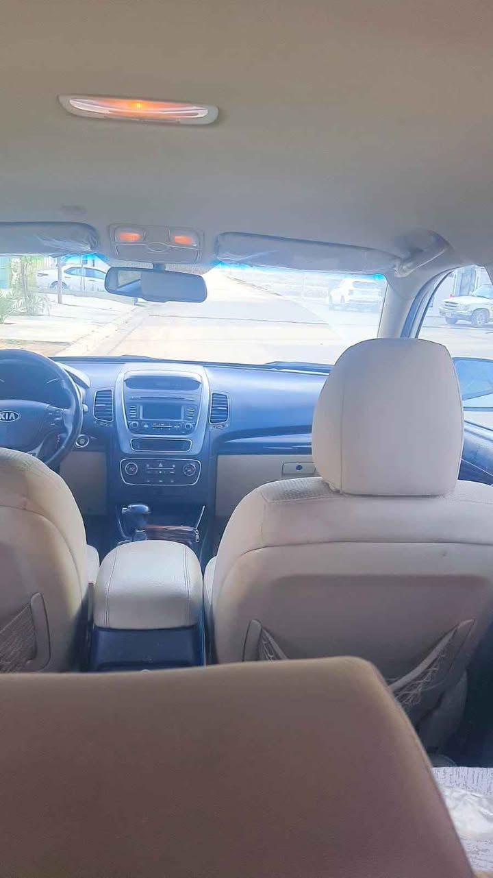 معروض سورنتو ٢٠١٤ خليجي
محرك ٤  ٢٤٠٠ 
رقم سليمانية 
بصمة 
مري شفط 
اشارة بالمري
ضرر ربع باب السائق
والسيارة بيهة كازكيت 
السعر للراغبين يتواصل عالرقم 
مكان السيارة اربيل
*********** وتساب
*********** أربيل, العراق
