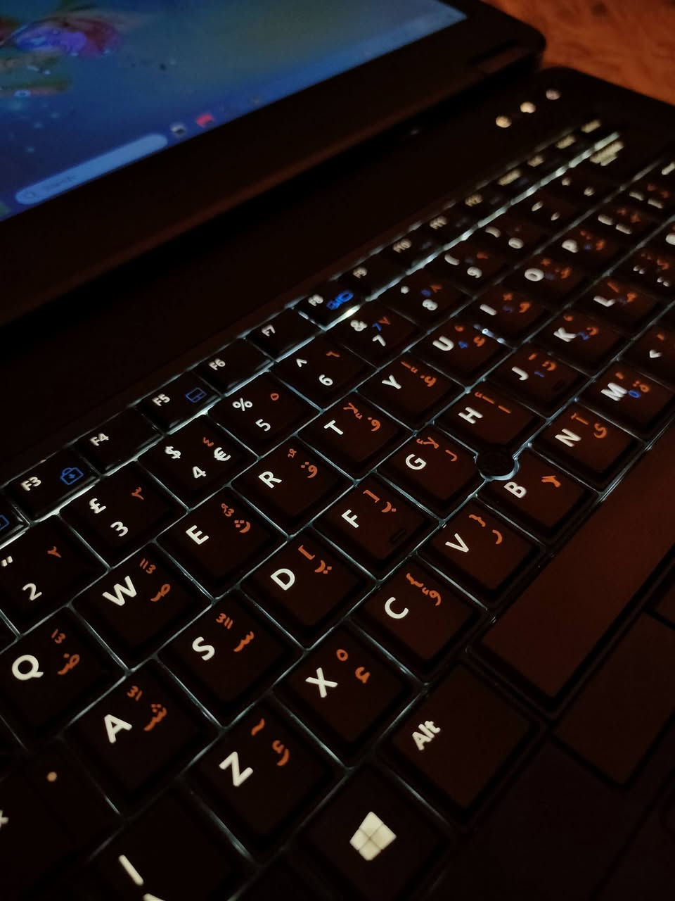 ديل الفئة العملية  ⚡
بحجم  ١٤،١  لابتوب ديل 

Core i 5 

Gen 4 جيل 

Ram 8 🛑

Hard SSD 256  السريع

#كيبوردــضوئي⌨️🖥️

لون وشكل انيق.. مع ملحقات شاحنة وحقيبة 

كل هذا بسعر 160  فقط شامل التوصيل مجاناً.


**إذا كنت صاحب هذا الإعلان وتريد حذفه لأي سبب، رجاءا أرسل رسالة إلى الدعم الفني**