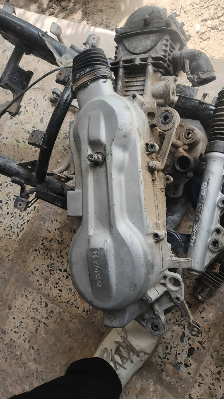 محرك جي فور عوزه تجفيت للبيع وشاصي جي فور وصلنصه كلهن للبيع والي يريد سلف وجوزه هم عندي وكفر الكدام عندي وعندي عقل وشخاطه وبعد شغلات اهواي إلي يريد يخابرني قلعه سكر ***********
