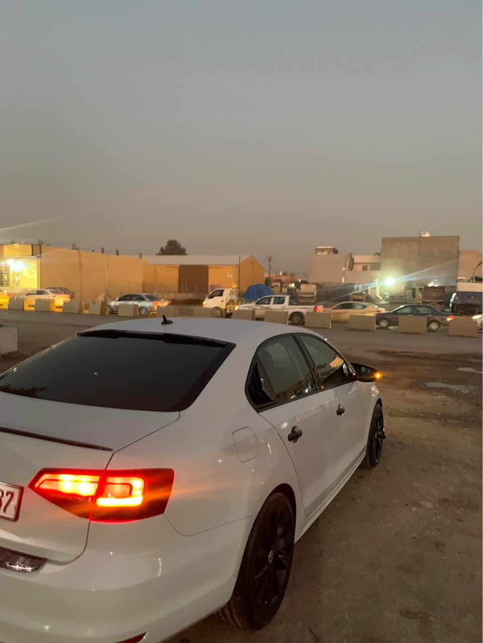 جیتا 2016 بێ سبوخ و بێ لێدران پێش و پشتی کەپسە 175 کیلۆمەتر رۆیشتووە مەکینە 20 ی بێ تۆربۆ مواسفات خلیجیە رەقەم تەلەفۆن *********** أربيل, العراق
