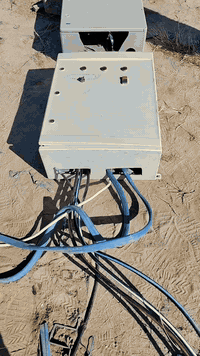 🚜💧 صيانة بوردات السيطرة للمرشّات ومضخّات الماء – مزارع كربلاء 💧🚜
تم بحمد الله تنفيذ أعمال صيانة وفحص بوردات السيطرة الخاصة بالمرشّات ومضخّات الماء في عدد من مزارع كربلاء، ومعالجة الأعطال اللي كانت تسبب توقف أو ضعف بالعمل.
🔧 شغل الصيانة شمل:
✔️ فحص البوردات الكهربائية وتشخيص الأعطال.
✔️ صيانة الكونتاكتورات والأوفرلود وحمايات التشغيل.
💡 الهدف من الصيانة هو ضمان تشغيل مستمر وآمن للمنظومة وتقليل الأعطال خصوصًا بأوقات السقي.
🔌 البخيت للأنظمة الذكية والتأسيسات الكهربائية
جاهزين نخدمكم بكل مزارع كربلاء
✔️ صيانة
✔️ إنشاء بوردات سيطرة
✔️ تأسيسات كهربائية كاملة
✍️  المهندس مرتضى
📞 ***********
📞 ***********
