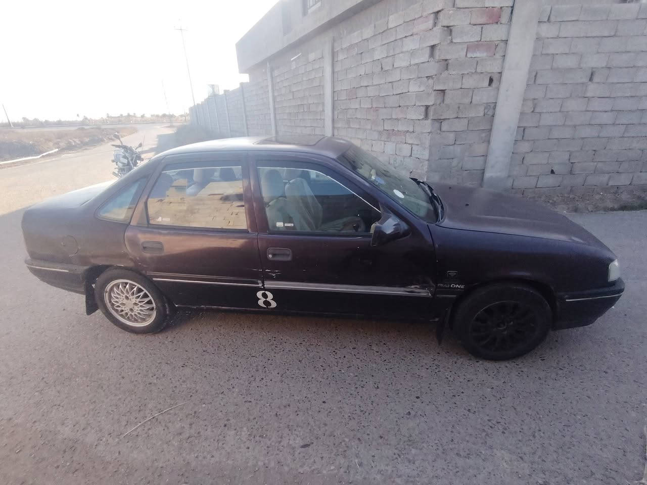 السلام عليكم للبيع أوبل فكتره موديل(1994)محرك(2000)كير عادي رقم انبار 
تخم تاير كهربايات شغاله العنوان الأنبار الكرمة 

السعر 33وبيهاا مجال السياره بلادي مامصبوغ

صدر جديد أمامي خلفي  مكلف بالنشر رقم وراعيهاا (***********) (0772 340 5374)
