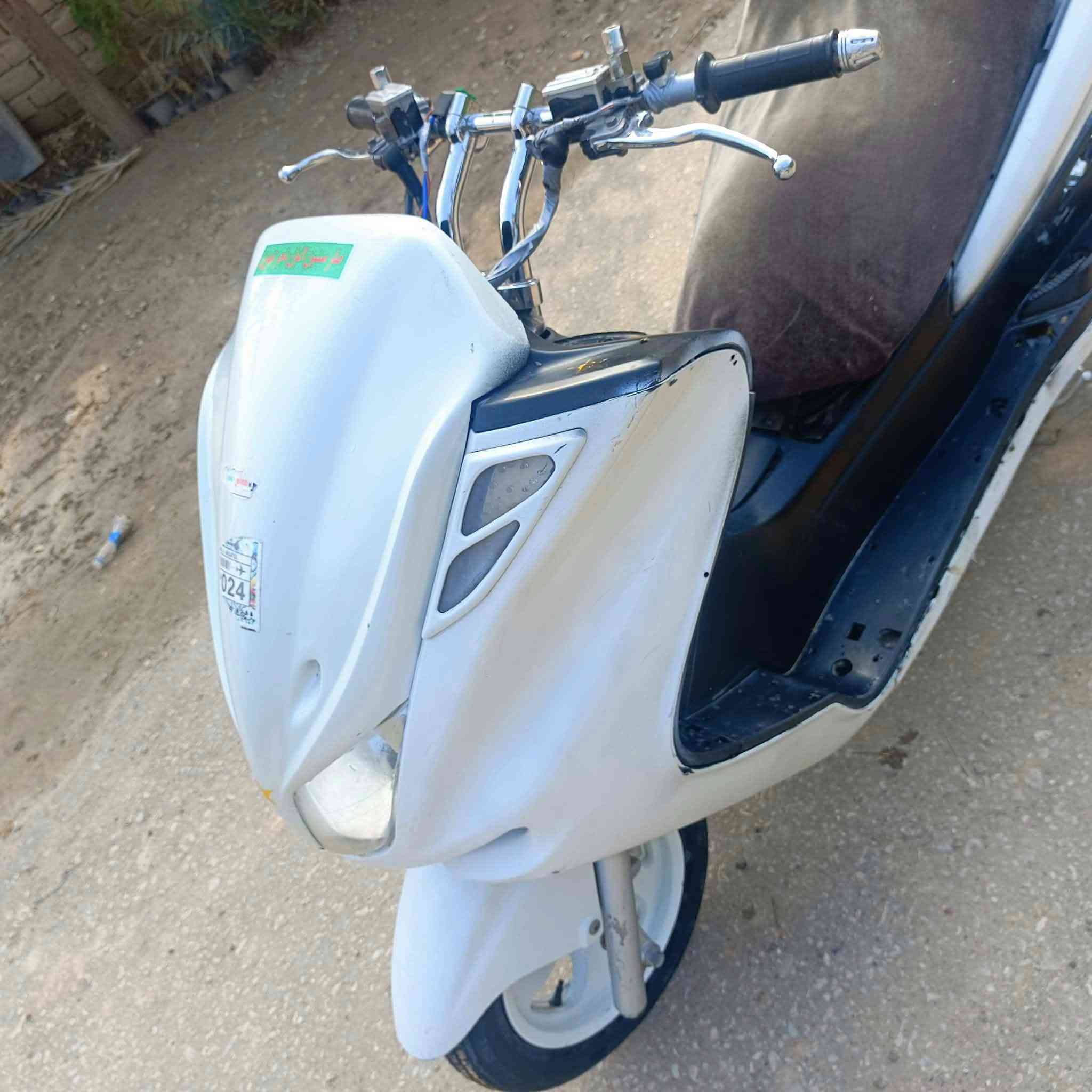 اسلام عليكم دراجه ماجسته 2006 محرك مفتوح كهربائيات شغاله عوزهه بريك وره سكان رياضي. تاير وره رياضي السعر 300وبيهه مجال للطيبين المكان كوفه اتصال ***********متواجد فيس بوك
