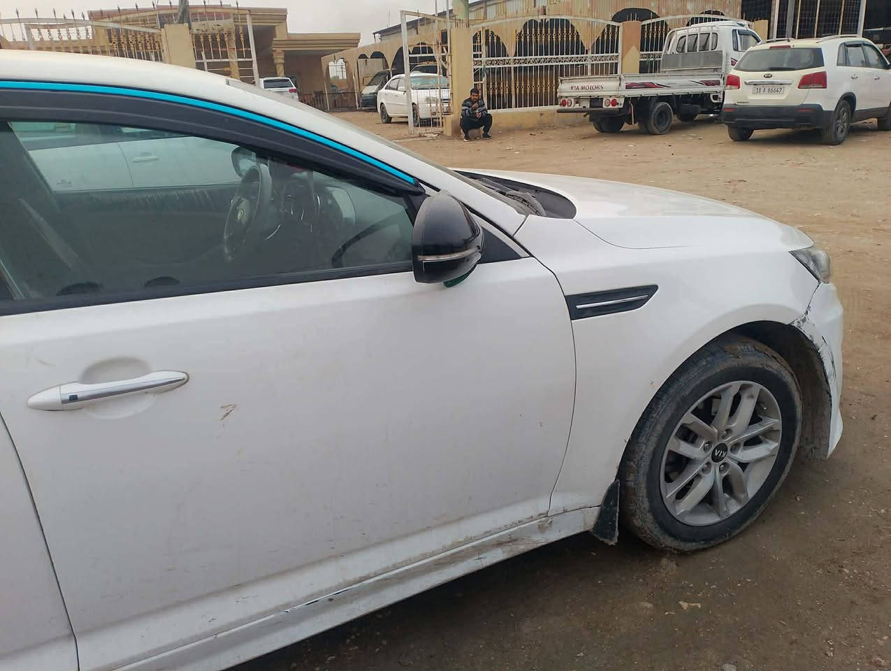 السلام عليكم اوبتما 2012 مكينة 2000 دوش سيارة جاهزة حدادية تخم تاير تبريد قطعتين  كهربائيات كلهة شغالة  سيارة مصبوغة عام بيهة جفية ع القمارة  رقم واسط  اي ستفسار الاتصال ع رقم *********** او المراسلة خاص
