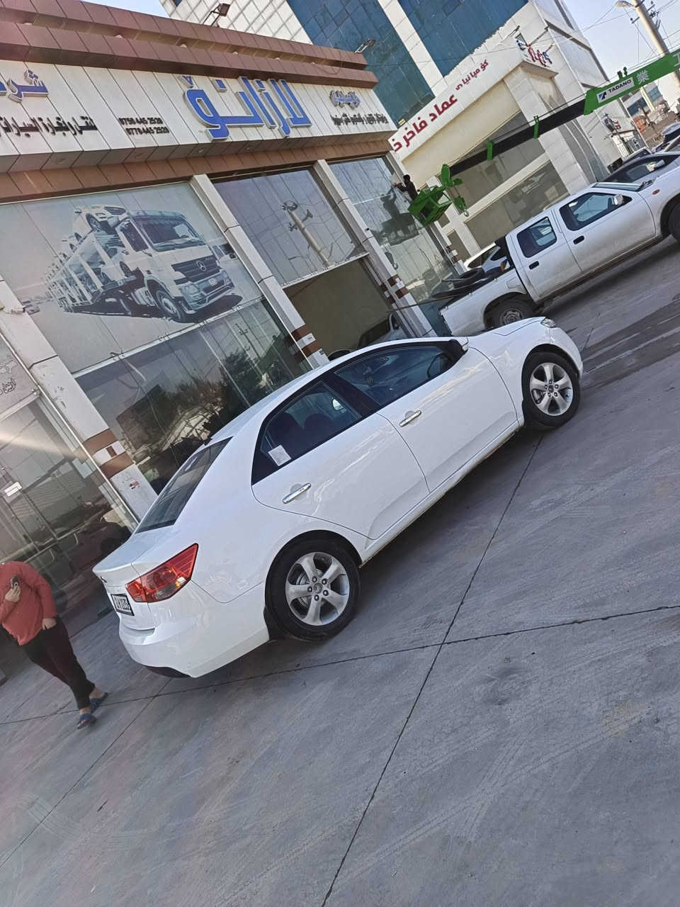 سلام عليكم سيراتو خليجي بيه بنيد صبغ بدون داخل مكينه 1600سياره كير مكينه رقم جديد تحويل وكاله بشرط مكاني الحله الحمزه الغربي تواصل ***********سعر 105وبيه مجال
