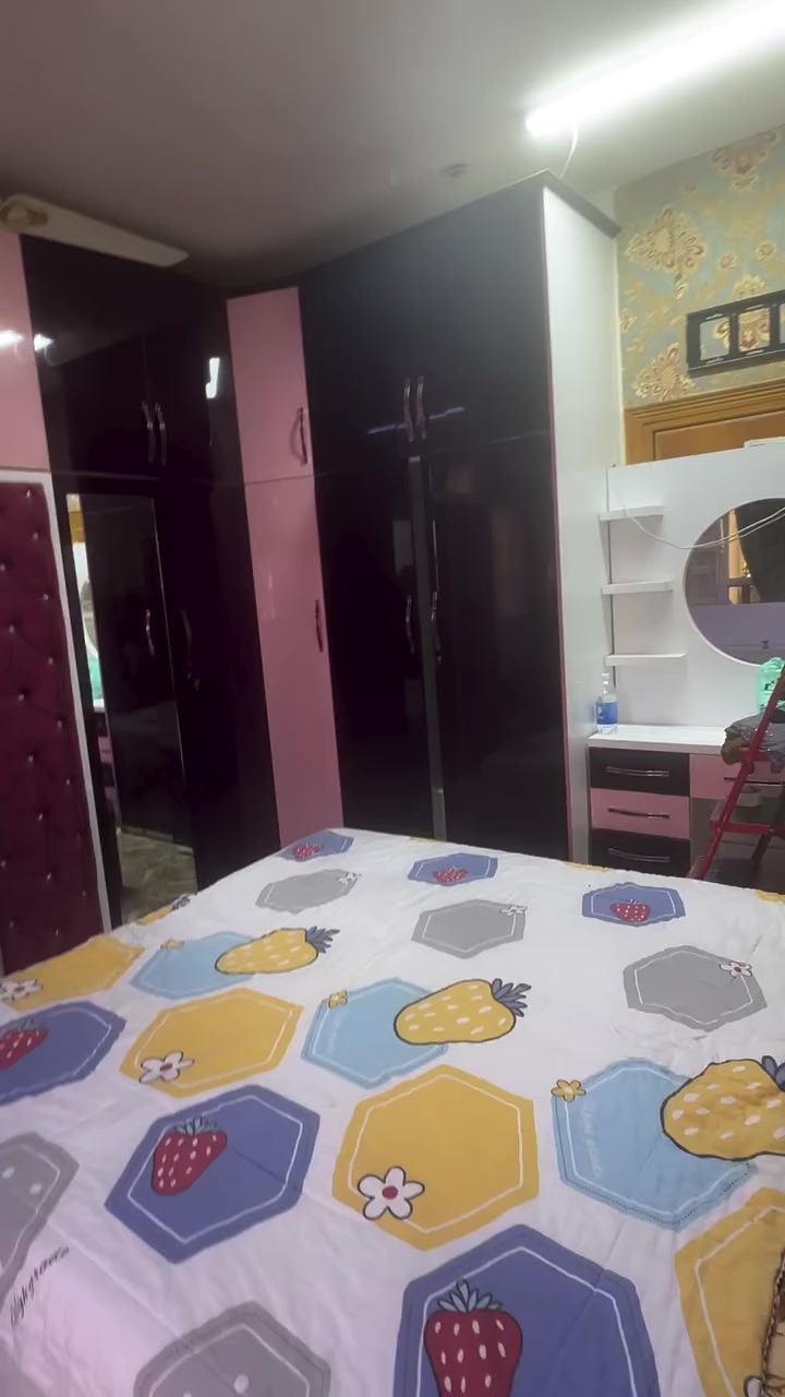 للبيع مكان كربلاء للاستفسار الاتصال برقم ***********
