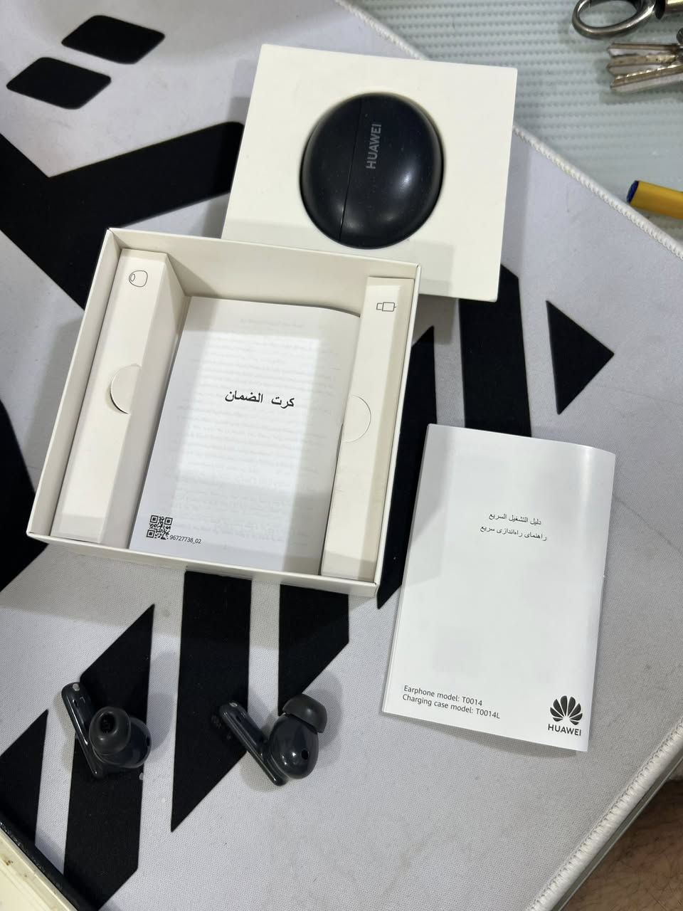 🎧 للبيع: هواوي FreeBuds 5i
📍 بغداد – ساحة مظفر
🚚 توصيل متوفر

💯 الحالة: ممتازة جدًا، نظيفة وتشتغل بدون أي مشكلة
تگدر تفحصها بنفسك قبل الشراء 👍
مع العلبة الأصلية وكامل ملحقاتها + رؤوس السيليكون جديدة

✨ المواصفات:
 • عزل ضوضاء نشط قوي (ANC) 🔇
 • صوت عالي الجودة وواضح مع بيس حلو 🎶
 • بطارية تدوم لحد 28 ساعة ويا الكيس 🔋
 • شحن سريع (دقائق شحن تعطي ساعات استخدام) ⚡
 • مقاومة ماء وغبار IP54 💧
 • اتصال سريع وثابت Bluetooth 5.2 📶
 • وضع الشفافية لسماع الصوت الخارجي 👂
 • خفيفة ومريحة بالاستخدام الطويل

💰 السعر: 75,000 دينار عراقي

📞 ***********:
