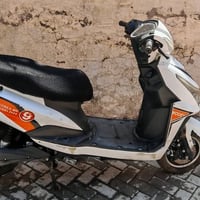 دراجة شحن • سكنس • تحتاج بطاريات