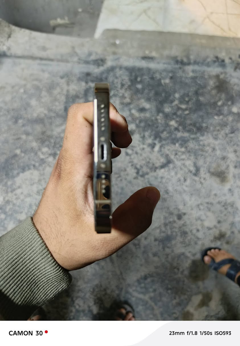 سلام عليكم جهاز للبيع ايفون ١٣برو ماكس جهاز وتر بروف نذافه ١٠٠/١٠٠ ذاكره ١٢٨بطاريه ٧٨للستفسار خاص او *********** السعر ٦٣٠ وبي مجال بصيط
