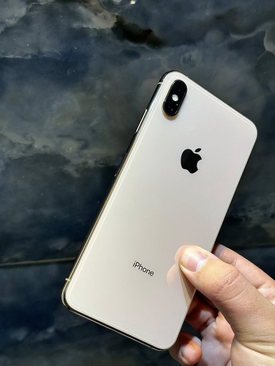 ايفون X  S MAX
جهاز نضيف وما بي اي خلل 
مستبدل بطاريه فقط 
بي هاذ الخط الأخضر ما مئثر عل لمس 
ذاكره نص تيره 512GP
فيس إيدي شغال كلا شغال 
سعره 175 ألف ✅


**إذا كنت صاحب هذا الإعلان وتريد حذفه لأي سبب، رجاءا أرسل رسالة إلى الدعم الفني**