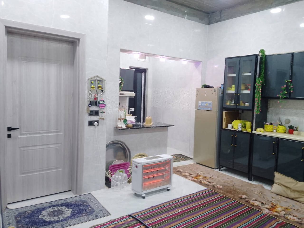 بيت زراعي للبيع قرب جامعة ذي قار نهاية شارع المهندس 
مساحة 200 متر بناء كامل للاستفسار. ***********
