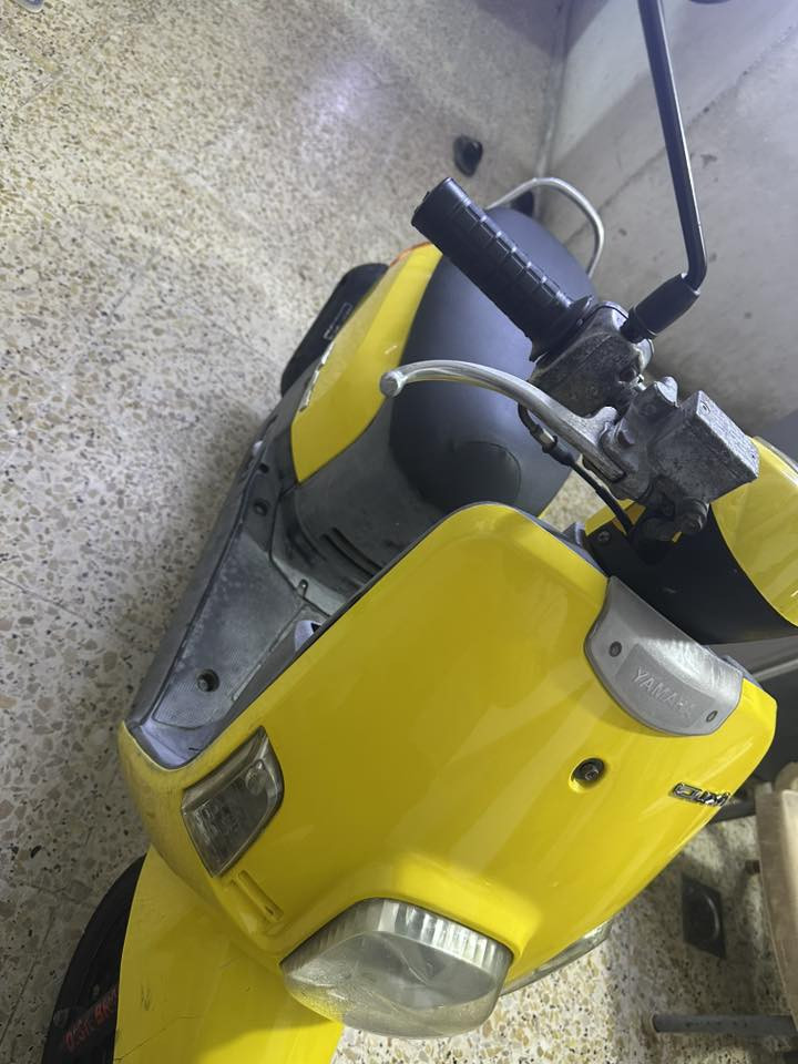 السلام عليكم دراجه ماكس بوليس مكينه بلاديه شلعه معدل كهربائيات كلها شغاله الدراجه حلوه كلش السعر ٦٠٠ وبيها مجال للشراي مكاني مدينه الصدر الرقم *********** متواجد اتصال بس
