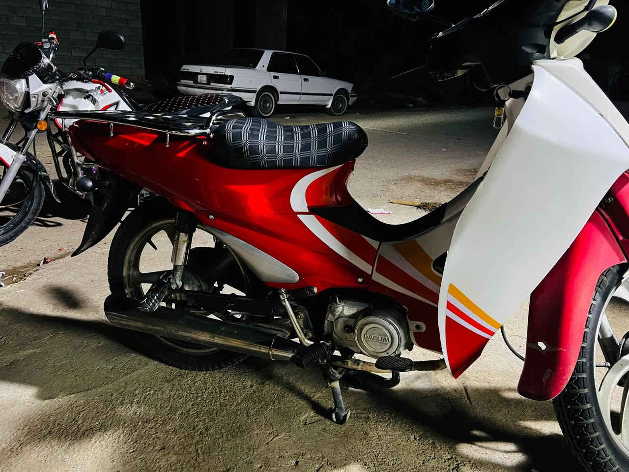 سرفيس نضيف بمعنى الكلمة كير ومحرك
السعر 500 وبي مجال 
الاتصال ***********
