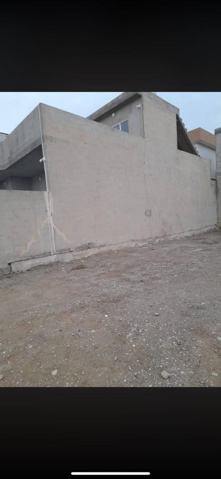 قطّعه ارض للبيع ب معسكر. شارع مول اراز ثاني. 272 متر. سعرها مناسب جدا. شراي يتصل ***********
