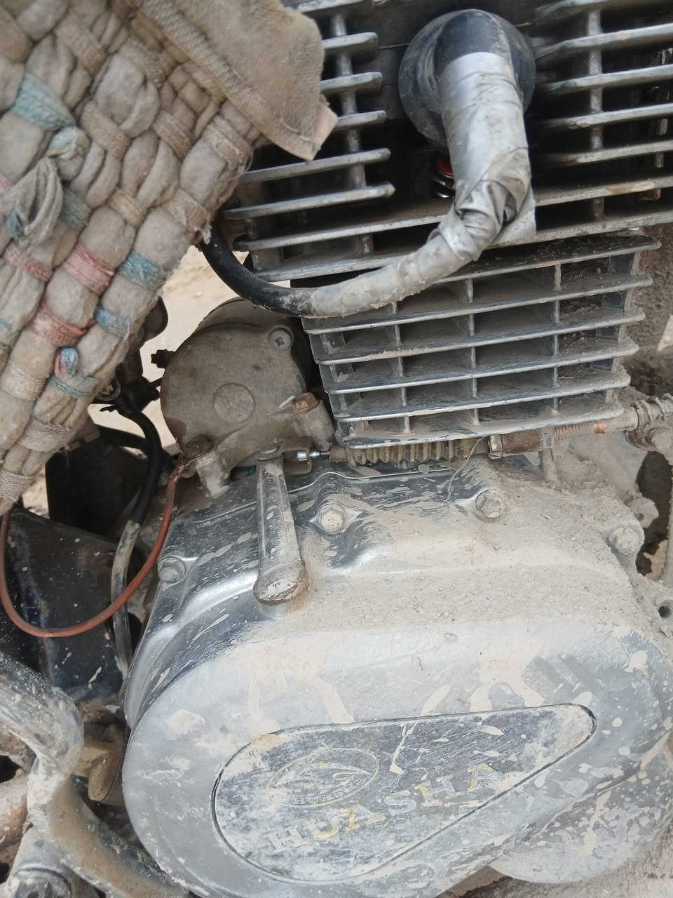 سلام عليكم دراجه هوشا للبيع ٢٠١٣اوراق اصولي محرك مامفتوح كامله من كلشي عوزه فقط باتري 
المكان سياحي *********** خاص موجود 
٤٥٠ وبيه مجال  مال جنايه
