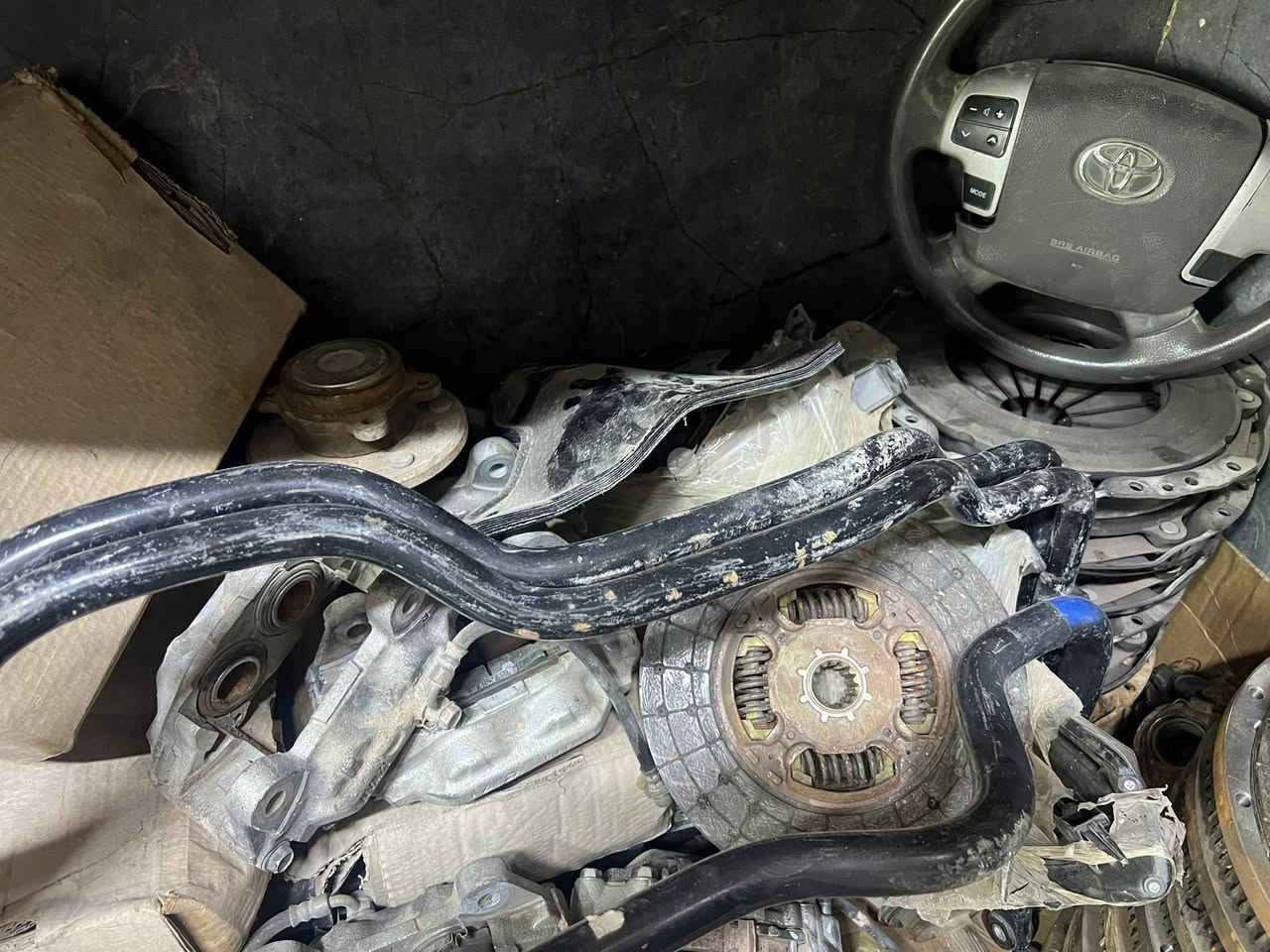 السلام عليكم غراض لاندكروز (حوثيه او شاص)جديد شرط بلاديات ياباني للبيع 
متوفر دعاميات خلفي امامي مازدات دبلات فلنجات دسكات شباك دعاميه عينه وصينيه فجوج لويات +++قماره وبدي 
الغراض كلهن بلاديات شرط ياباني وجدد

للتواصل اتصل او واتساب
مكاني بغداد ابو غريب او الكاظميه

‭

‭0783 824 2926‬

‭0750 533 5924‬
