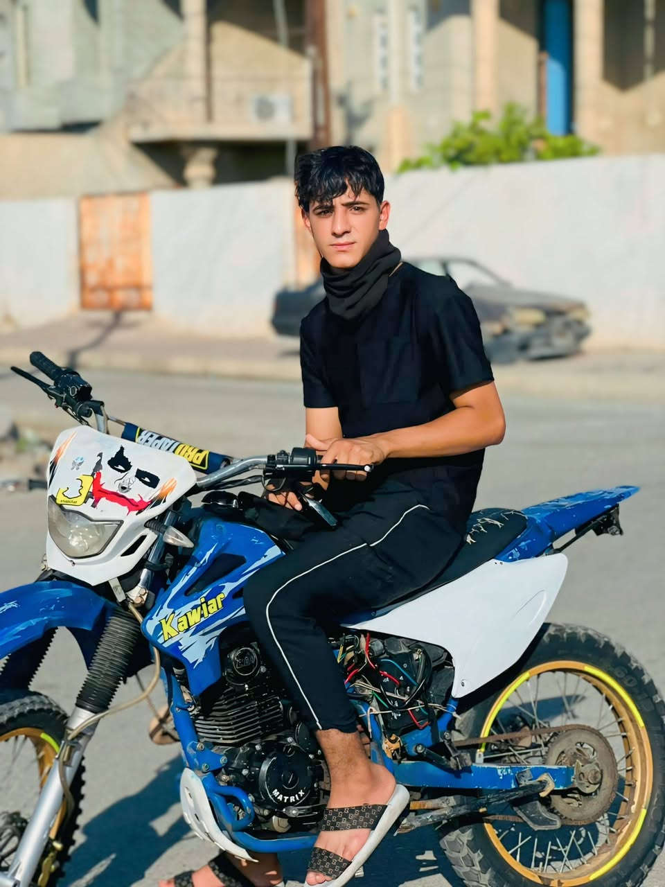 دراجه قفاز موديل 23 مابيه عيب فقط صرف بيه قليل السعر 500 وبيه مجال ومراوس حسب القناعه ***********
